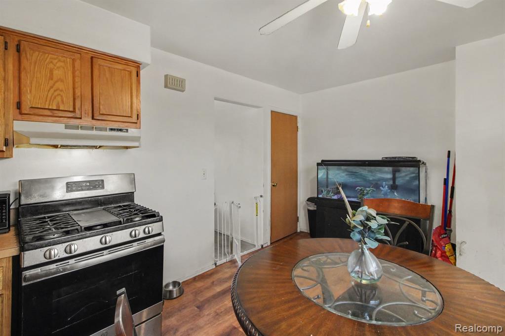9612 Cornell Property Photo 7