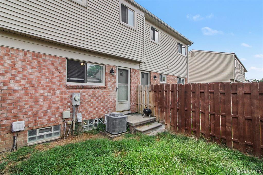 9612 Cornell Property Photo 15