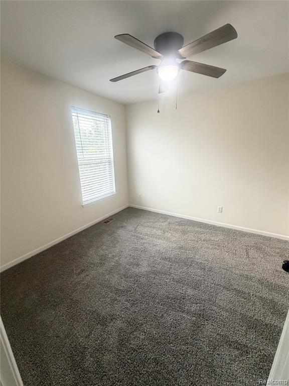 7586 Warwick Drive Property Photo 15