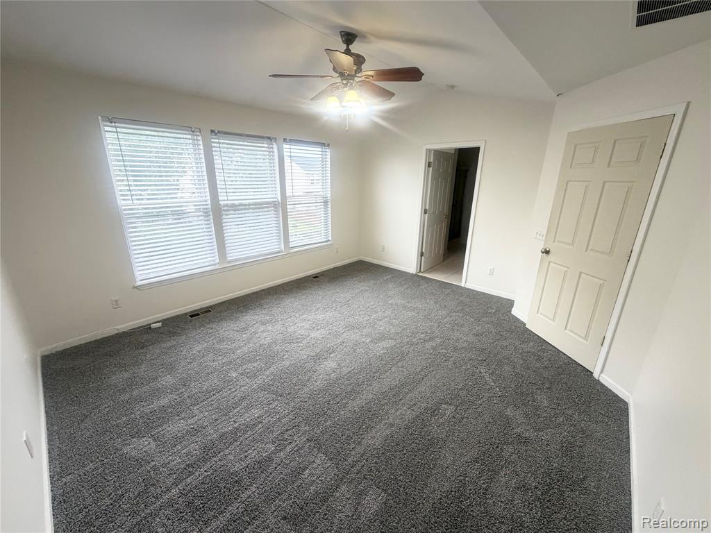 7586 Warwick Drive Property Photo 20