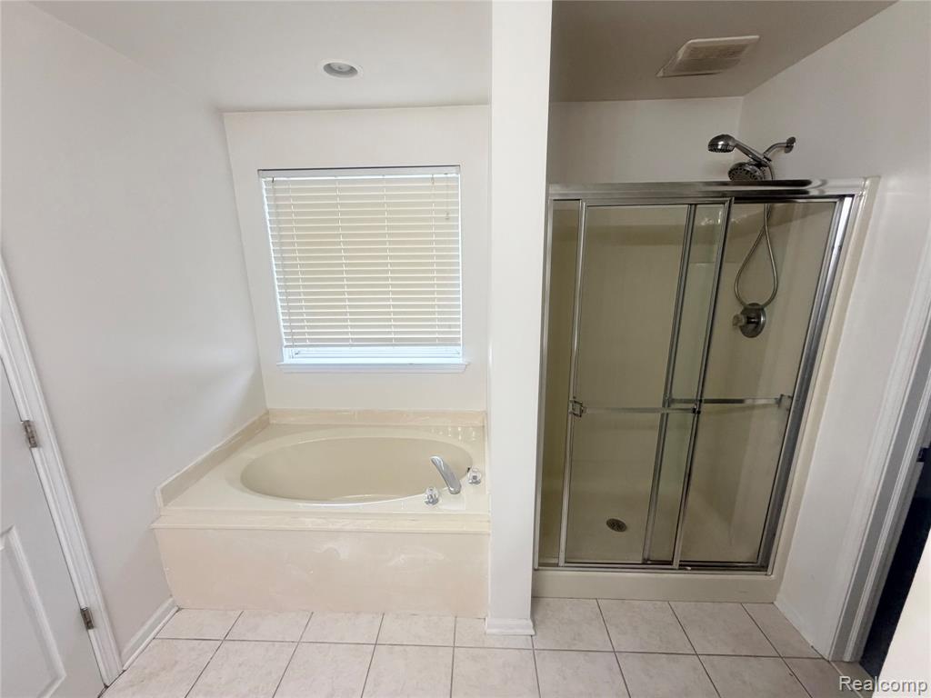 7586 Warwick Drive Property Photo 22