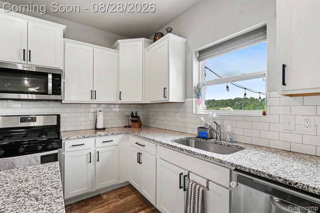 5276 Brinson Lane Property Photo 7