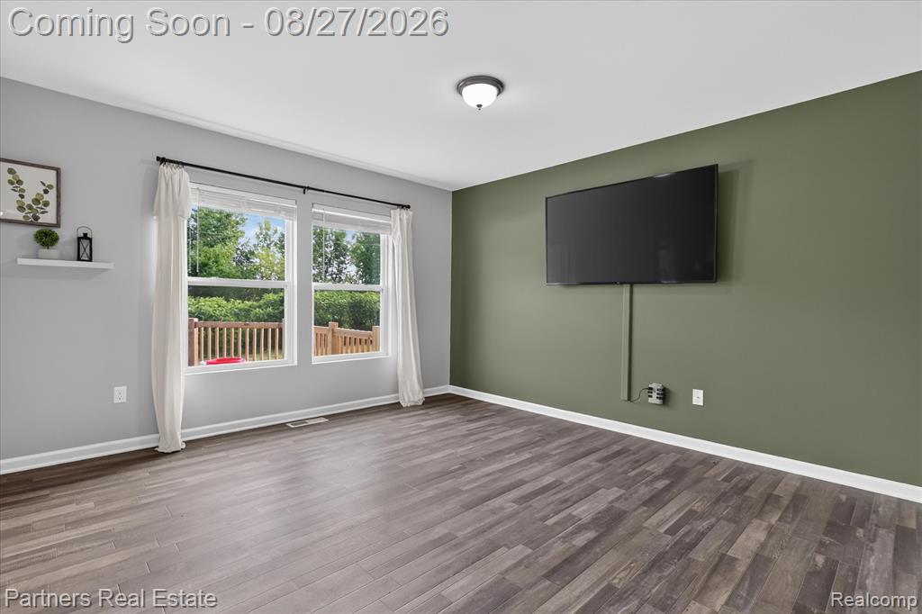424 Saddlebrook Drive Property Photo 8
