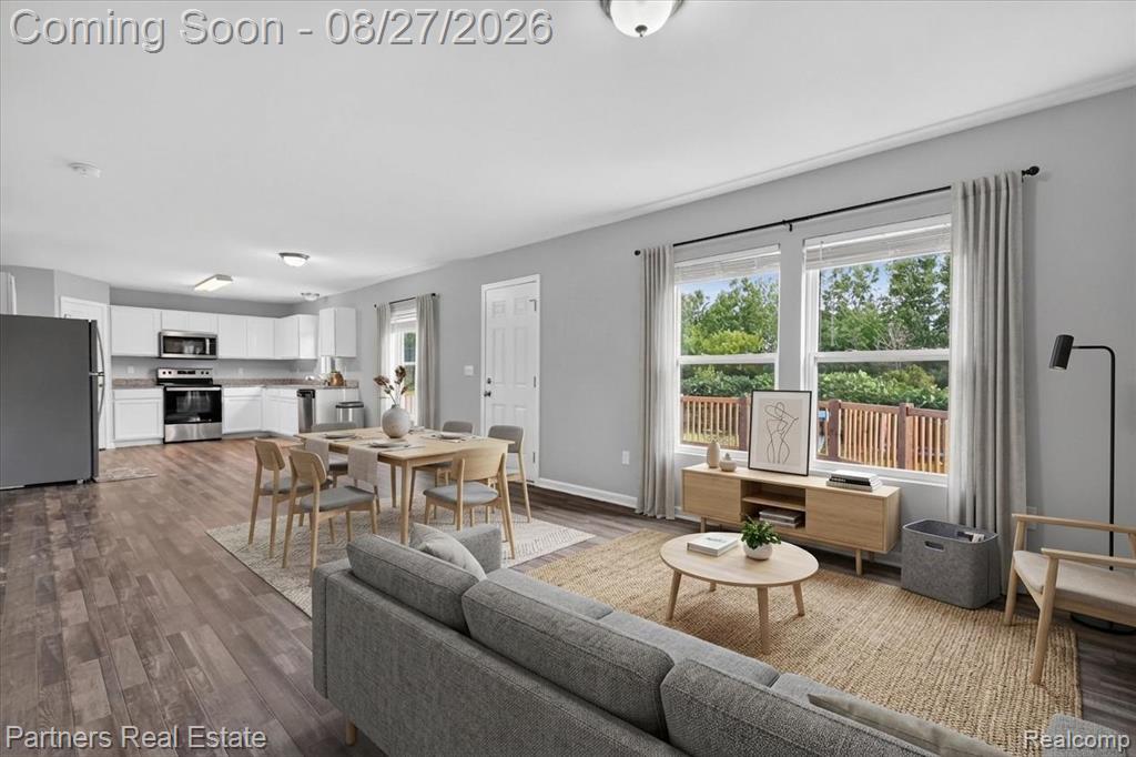 424 Saddlebrook Drive Property Photo 11