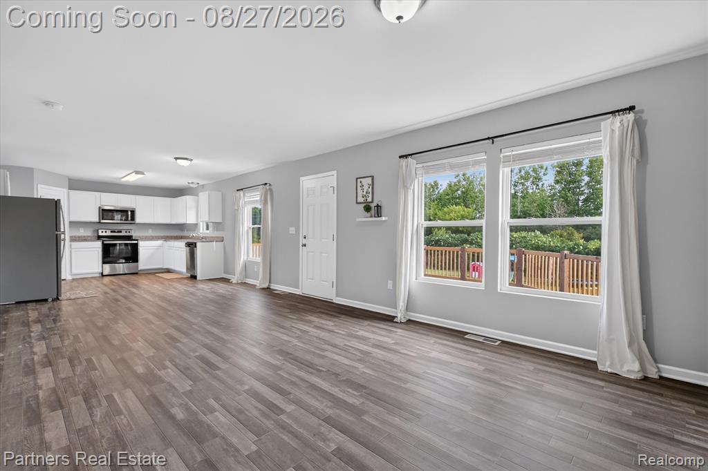 424 Saddlebrook Drive Property Photo 12
