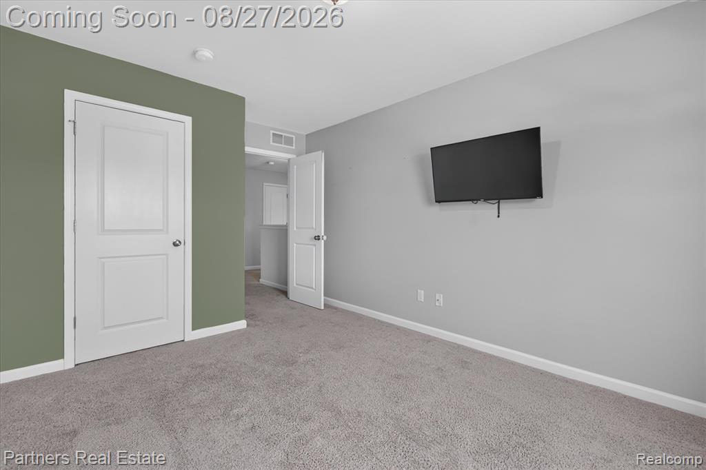 424 Saddlebrook Drive Property Photo 28