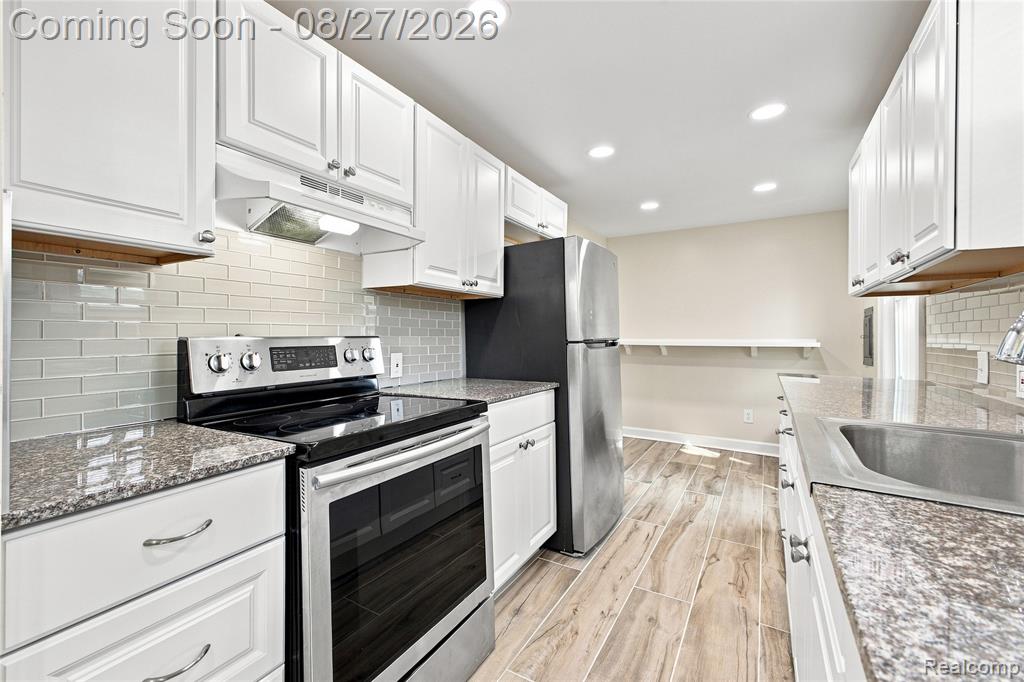 4697 Kingston Street Property Photo 9