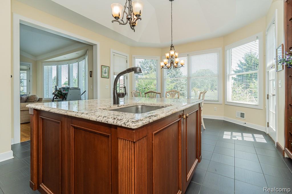 51770 North Avenue Property Photo 13