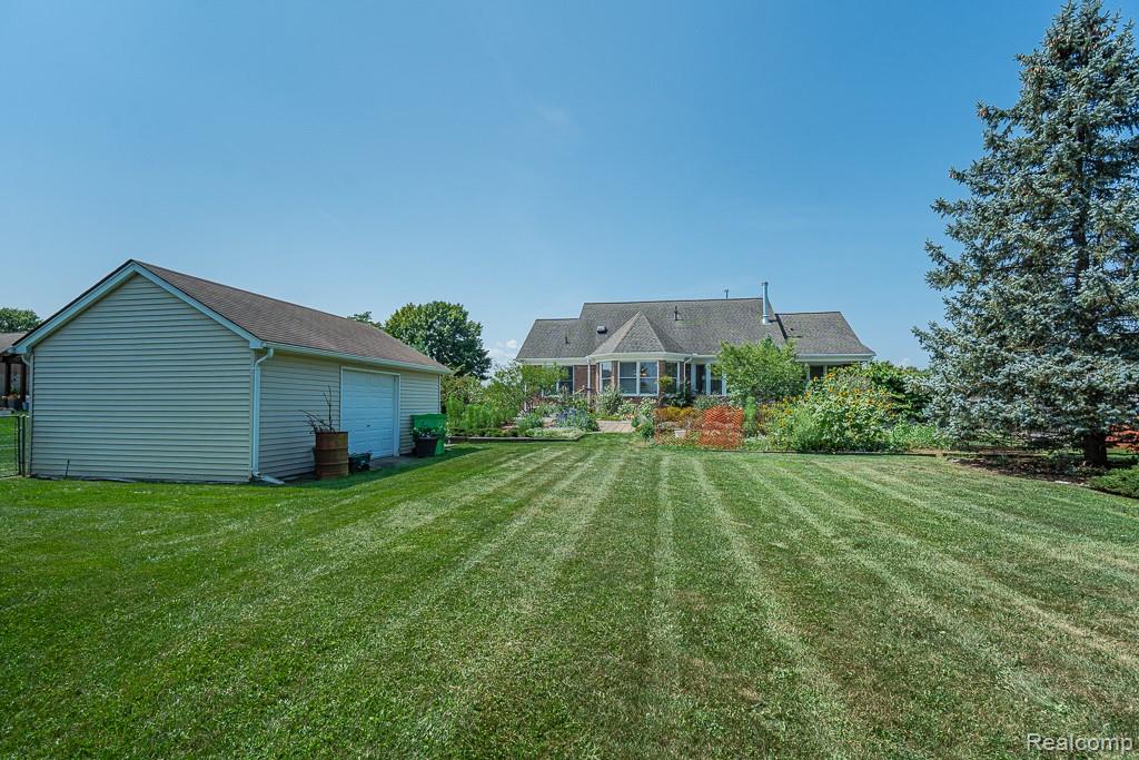51770 North Avenue Property Photo 34