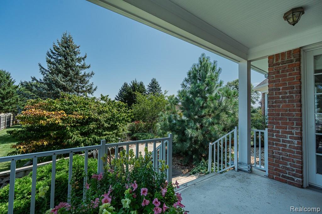 51770 North Avenue Property Photo 36