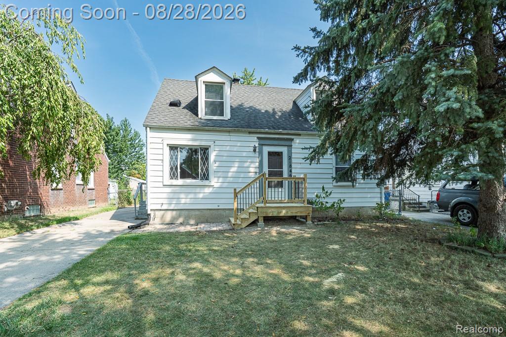 21846 Redmond Avenue Property Photo 1