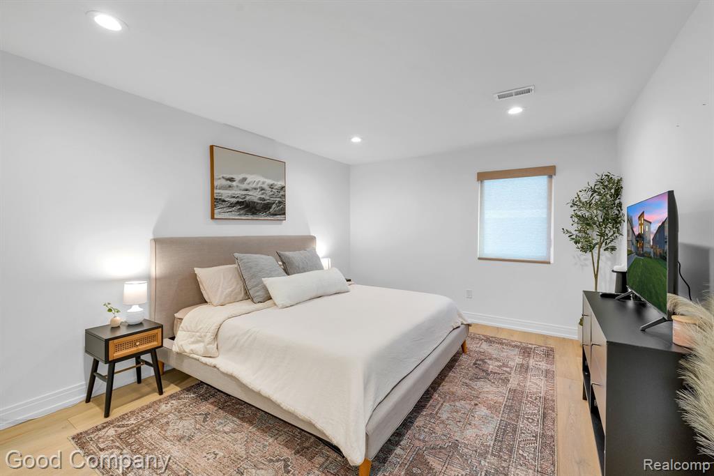 3813 Linwood Avenue Property Photo 15