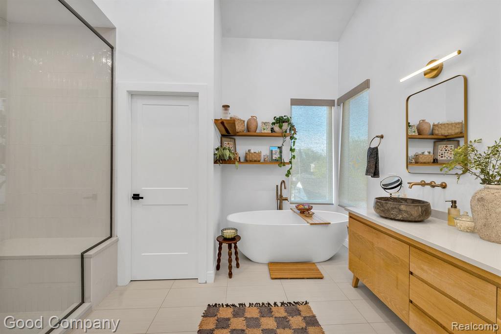 3813 Linwood Avenue Property Photo 25