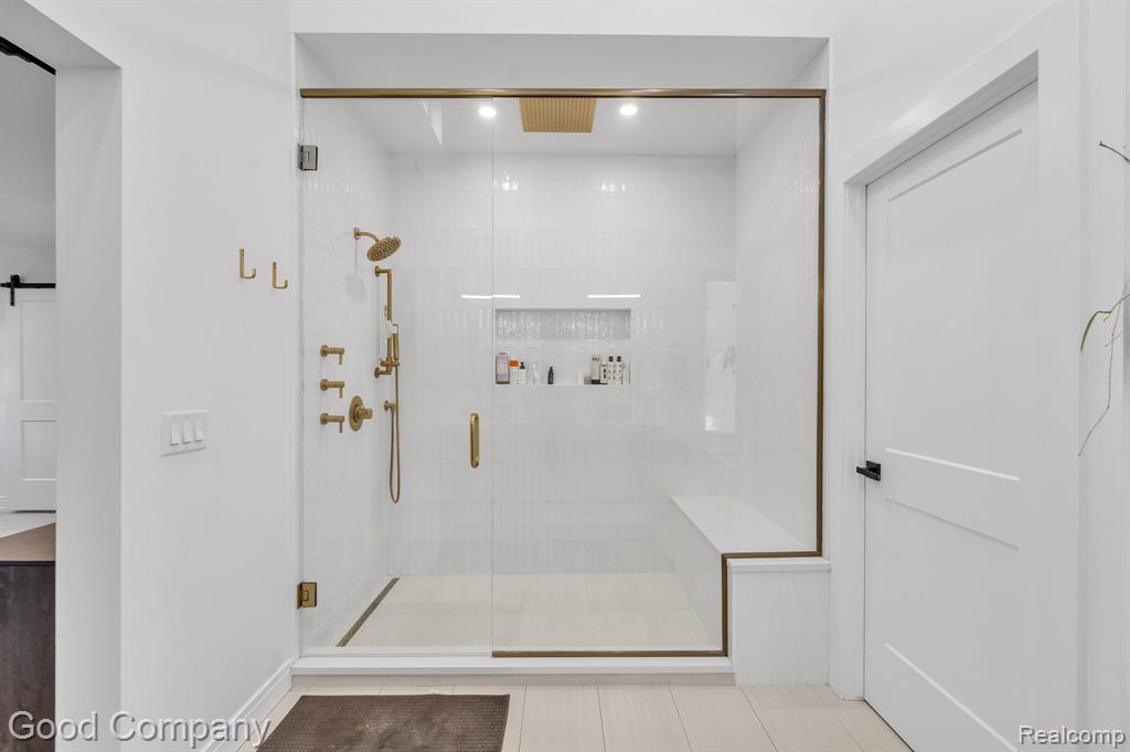 3813 Linwood Avenue Property Photo 26