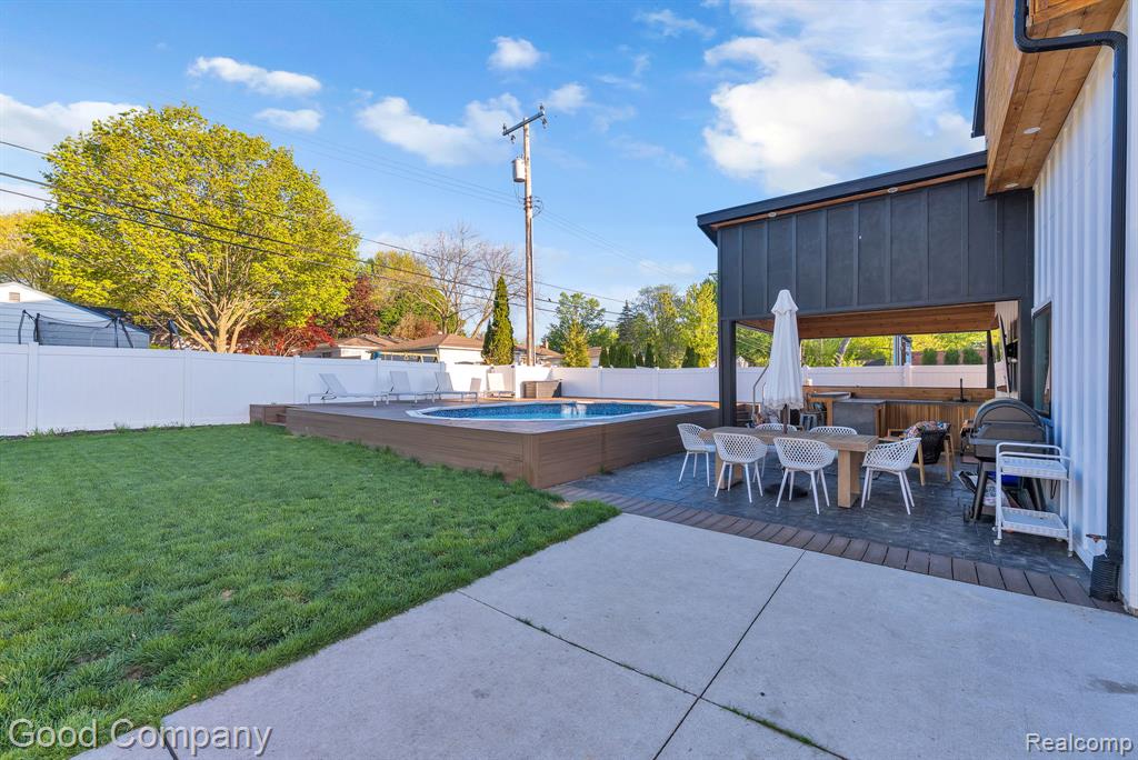 3813 Linwood Avenue Property Photo 42