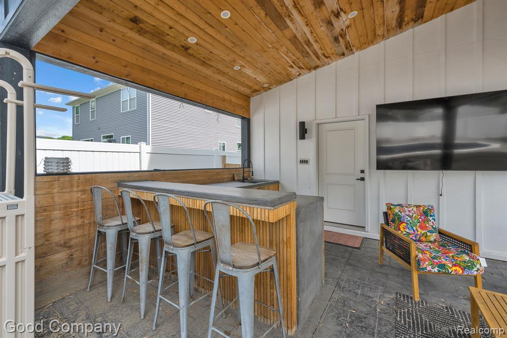 3813 Linwood Avenue Property Photo 45