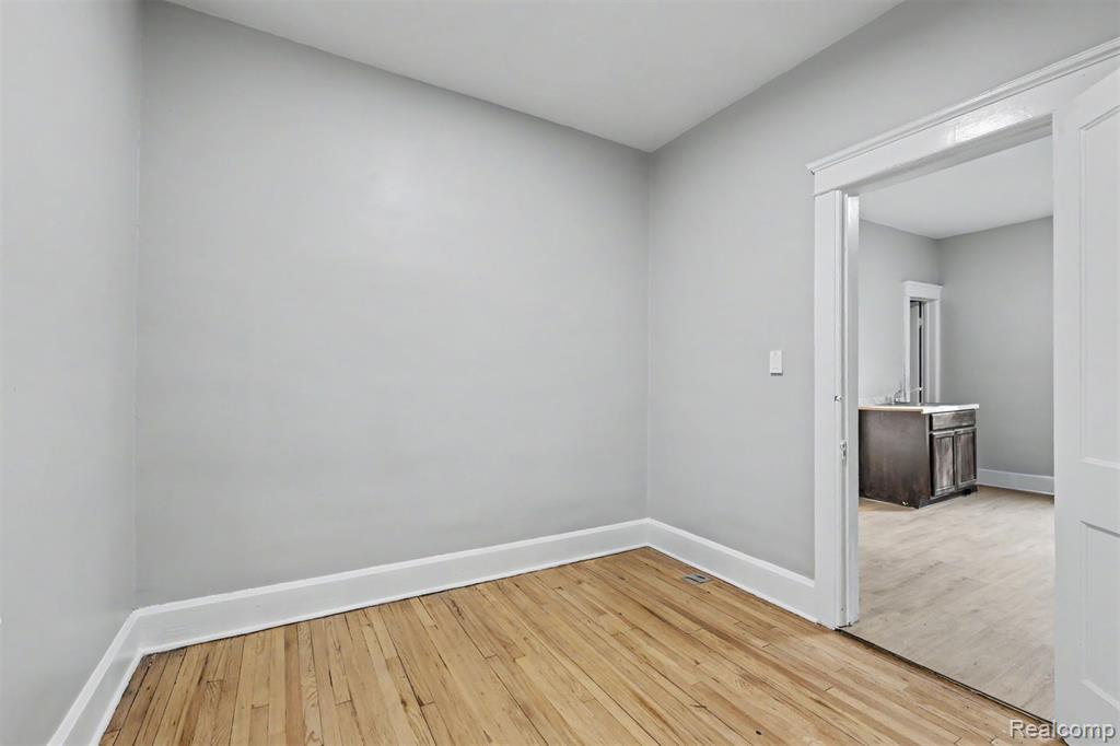 6850 Bulwer Street Property Photo 14