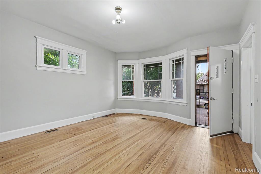 6850 Bulwer Street Property Photo 19
