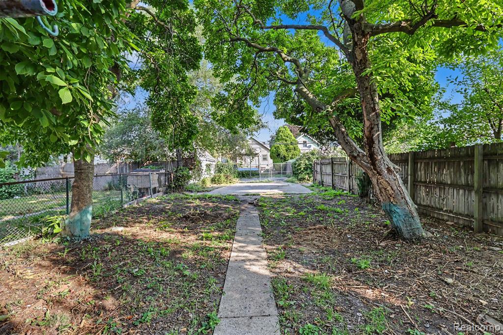 6850 Bulwer Street Property Photo 21
