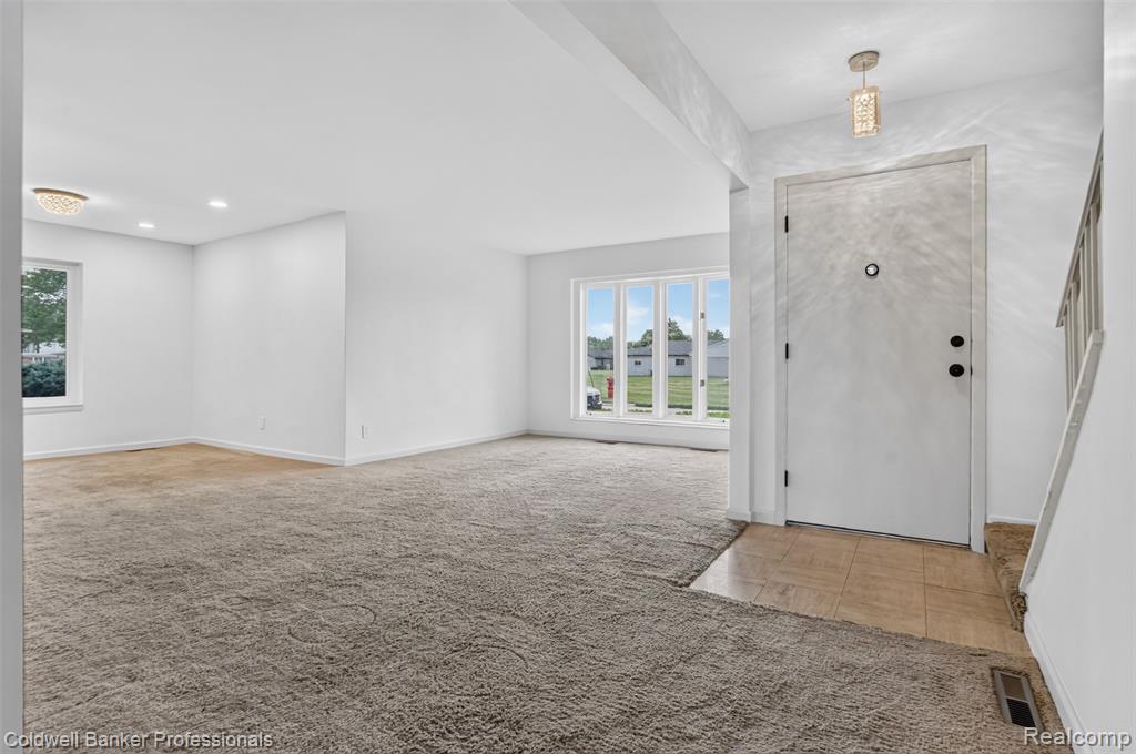 32754 Barclay Square Property Photo 3