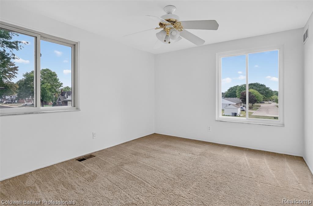 32754 Barclay Square Property Photo 24