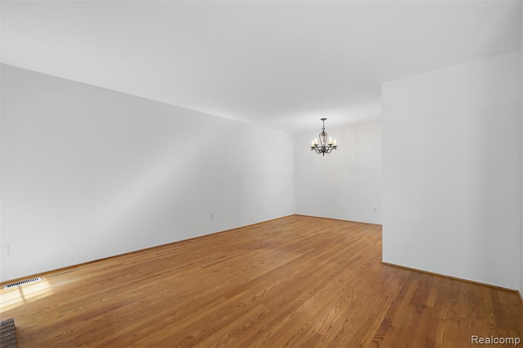 20842 E Glen Haven Circle Property Photo 8