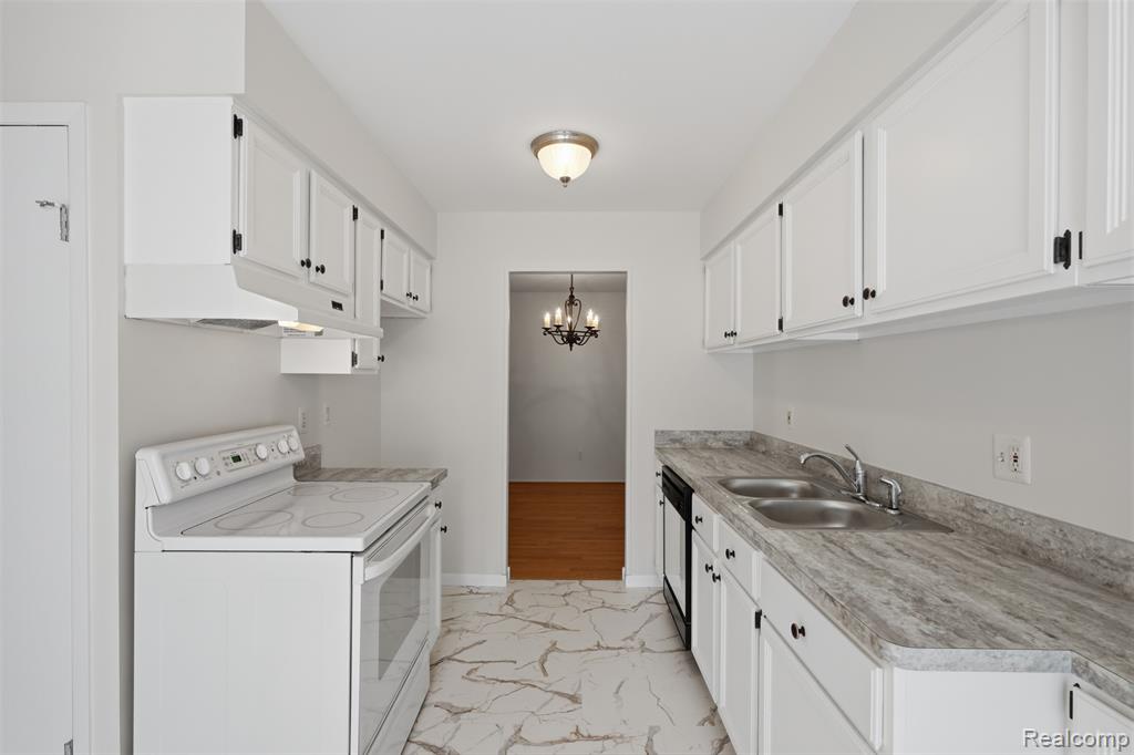 20842 E Glen Haven Circle Property Photo 13
