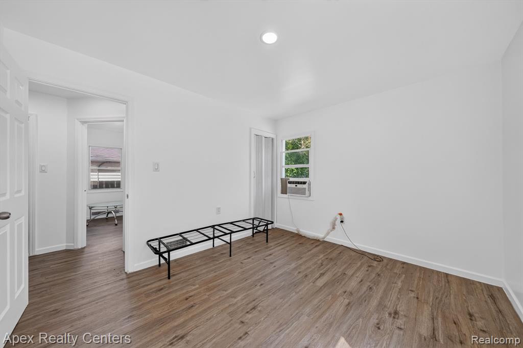 6436 Auburn Property Photo 16