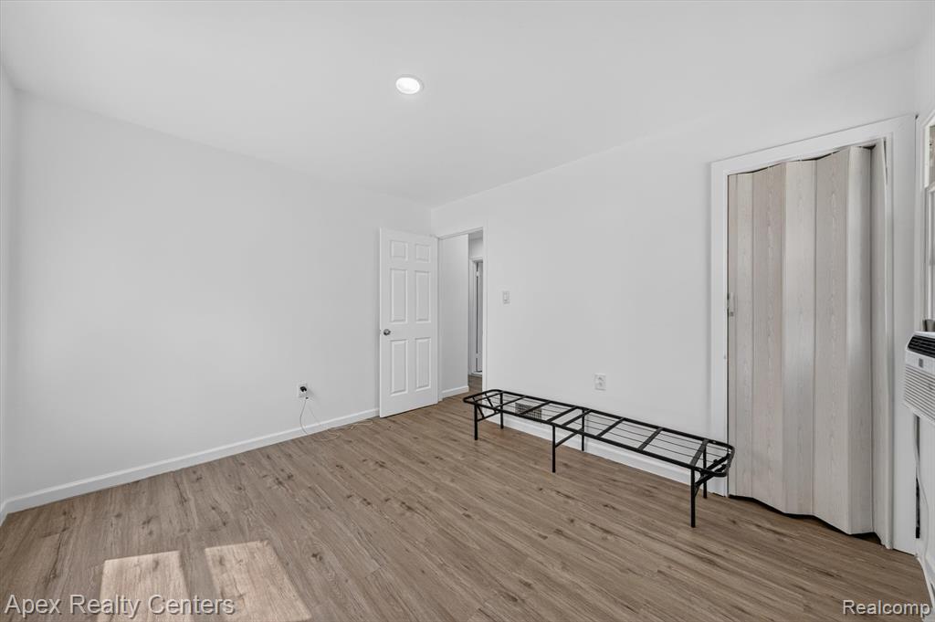 6436 Auburn Property Photo 18