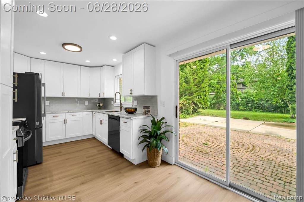 41981 Quince Drive Property Photo 11