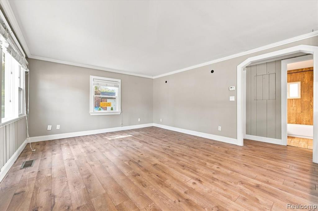 2428 Circle Drive Property Photo 4