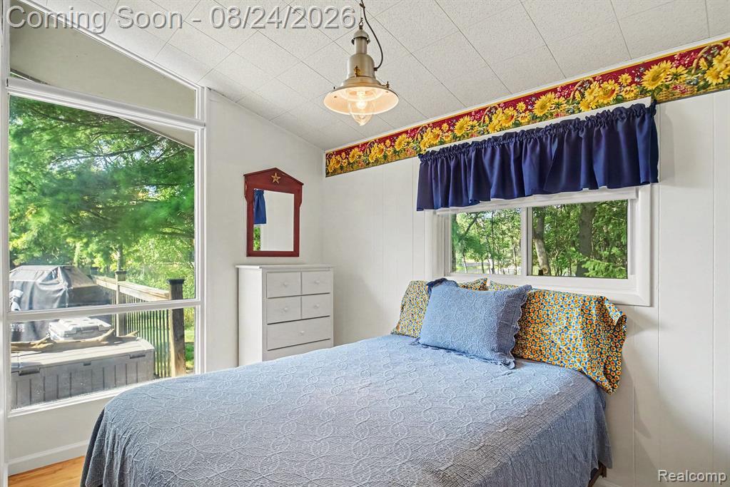 9647 Shore Drive Property Photo 13