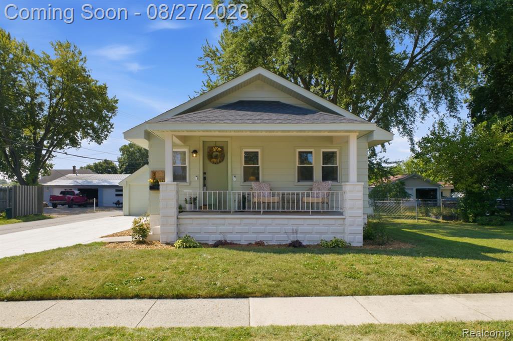 33 W Wabash Avenue Property Photo 1
