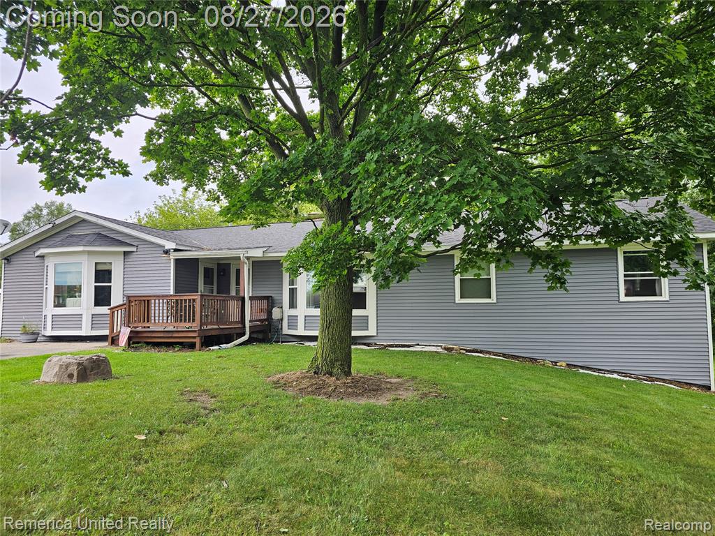 252 Pinewood Drive Property Photo 1
