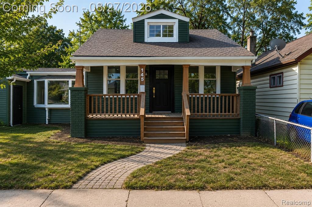 145 W Bernhard Avenue Property Photo 1