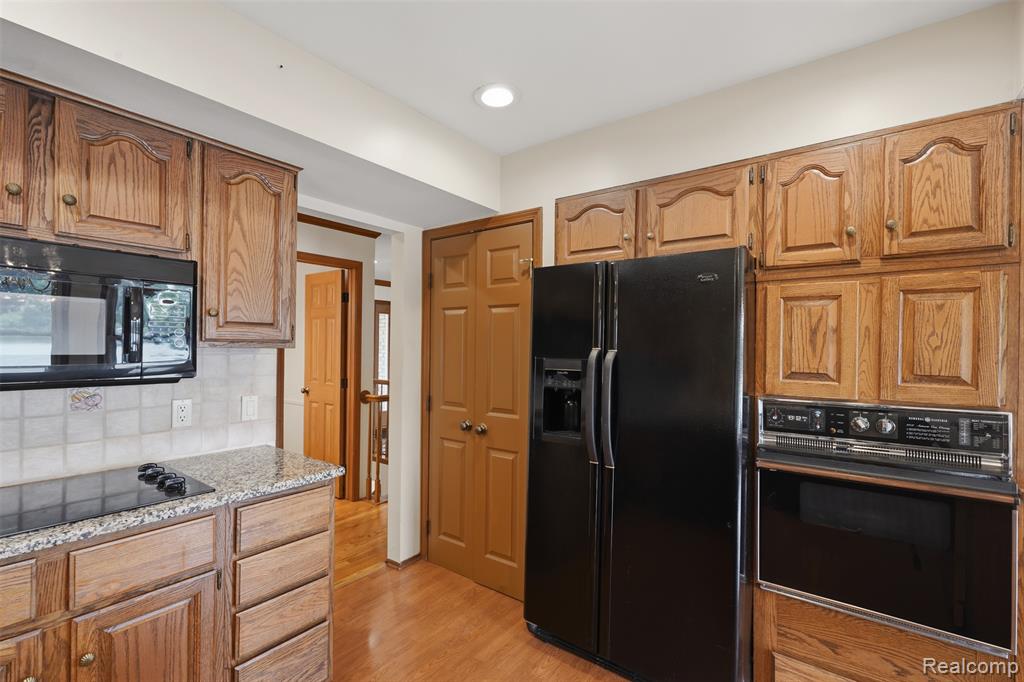 152 Overlake Property Photo 22