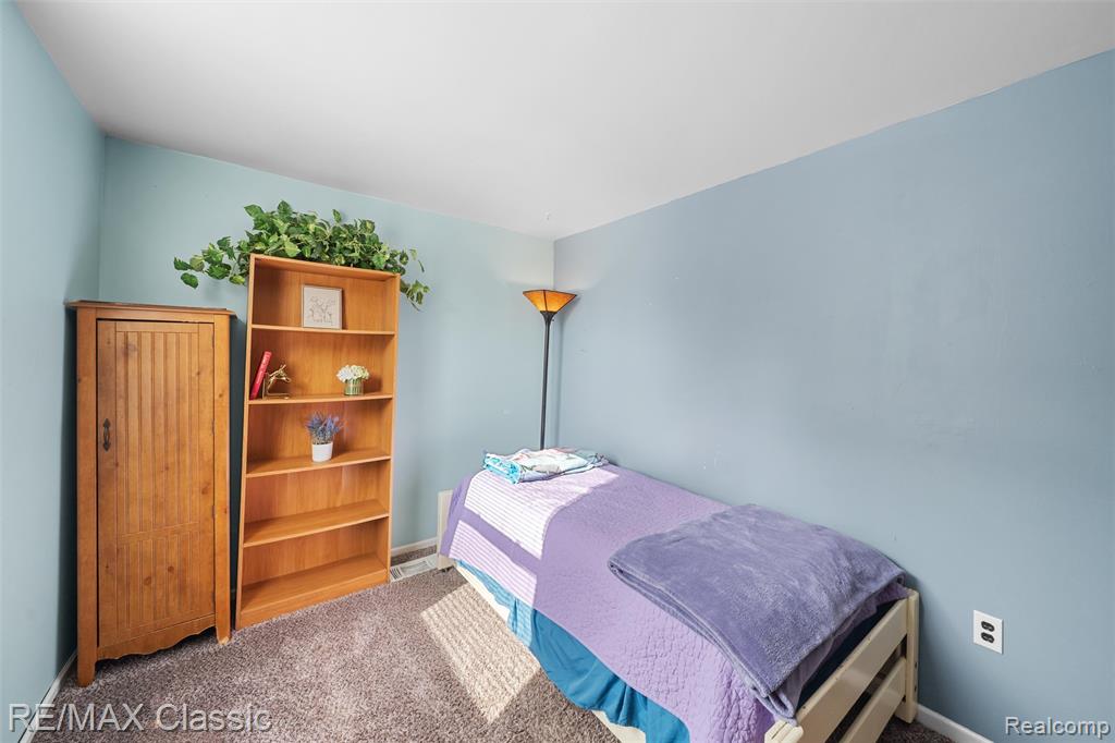 505 E Columbia Property Photo 21