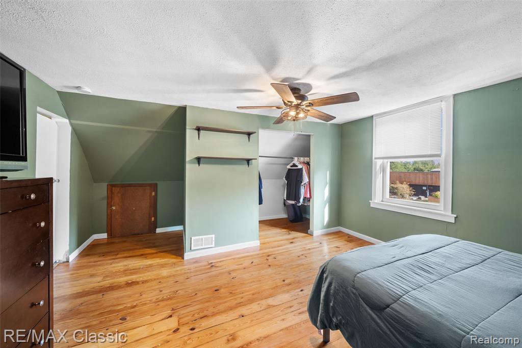505 E Columbia Property Photo 27