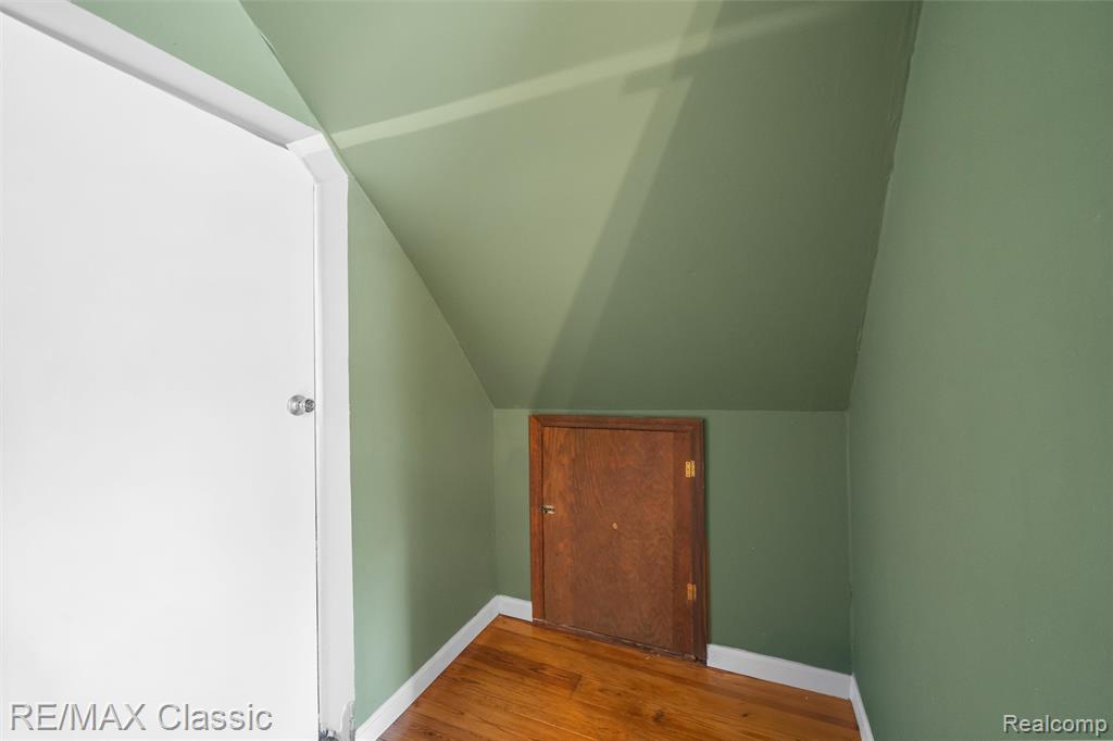 505 E Columbia Property Photo 30