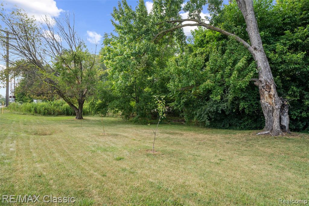 505 E Columbia Property Photo 43