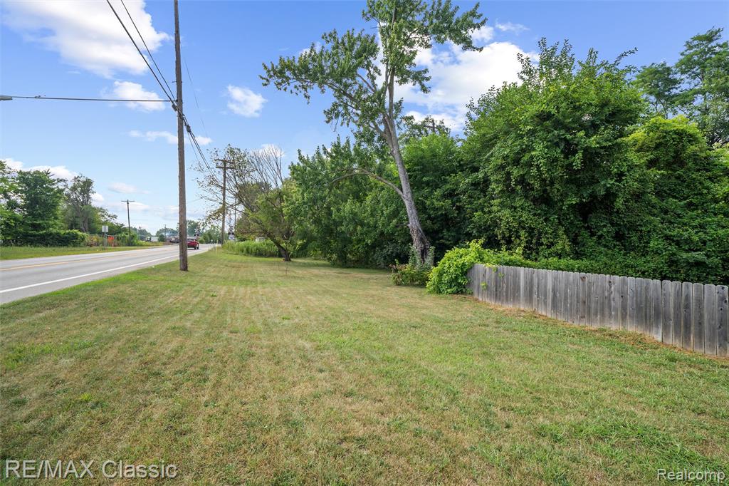 505 E Columbia Property Photo 51