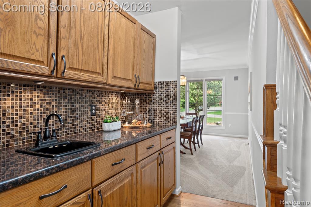1733 Apple Ridge Court Property Photo 14
