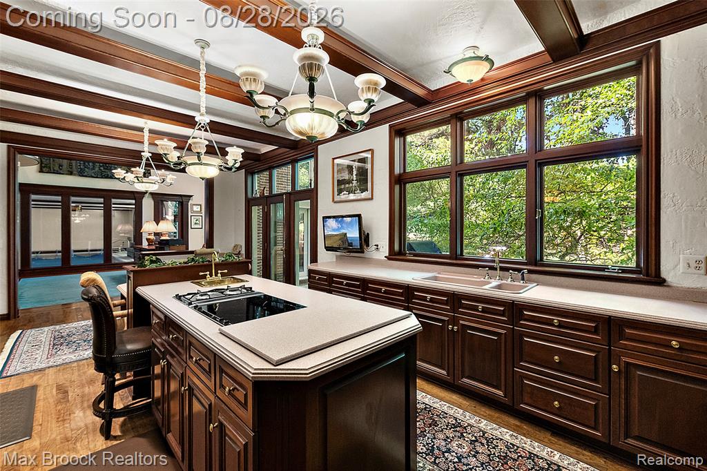 5322 Abbey Road Property Photo 8