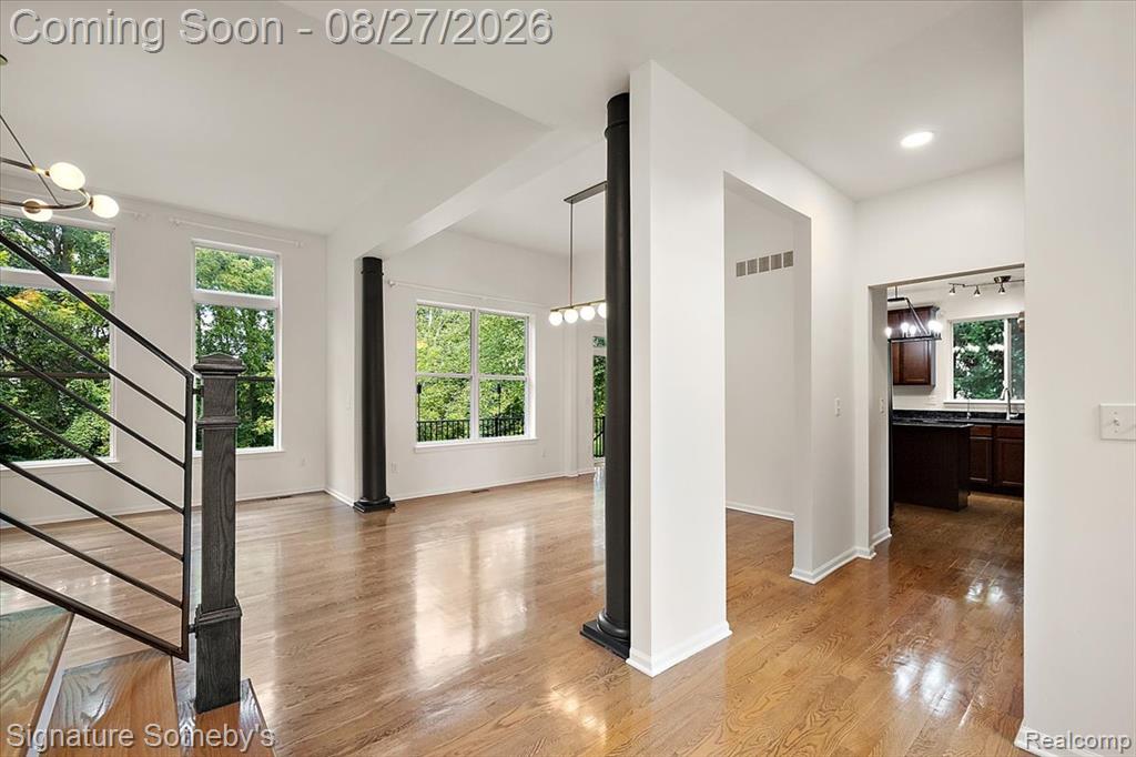 871 Wynstone Circle Property Photo 9
