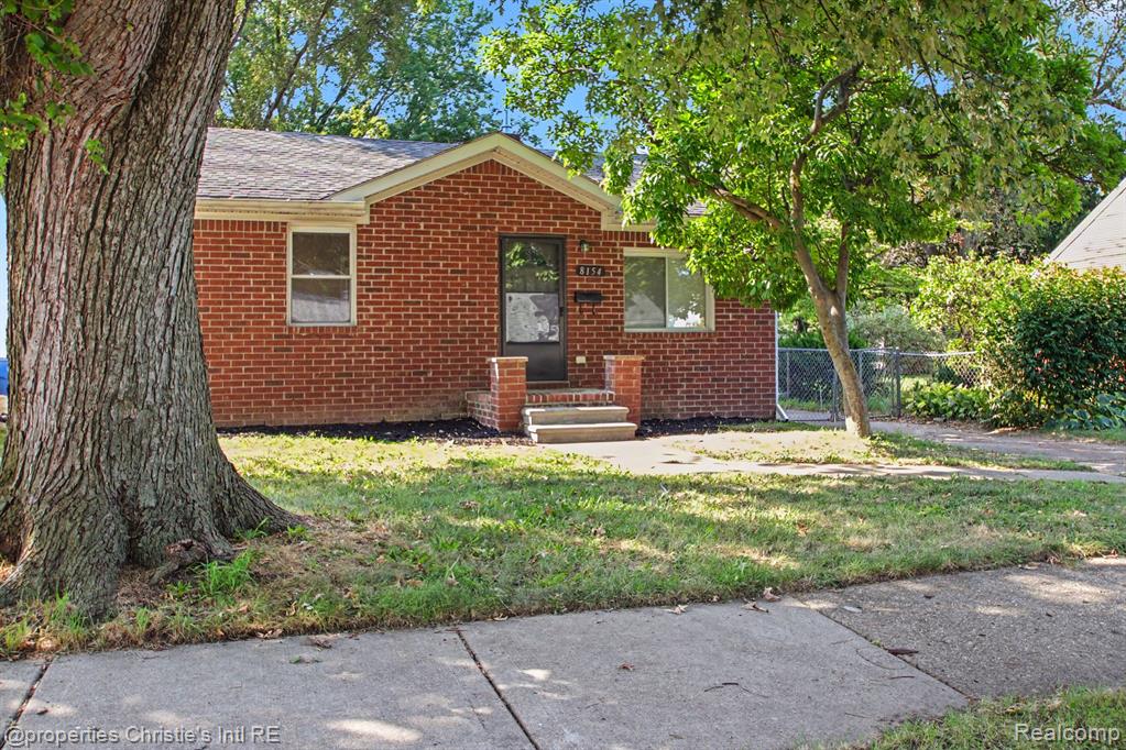 8154 Prospect Avenue Property Photo 2