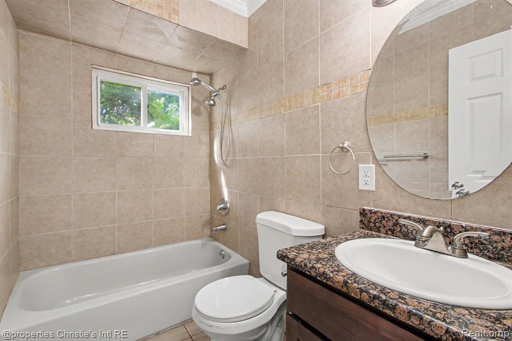 8154 Prospect Avenue Property Photo 12
