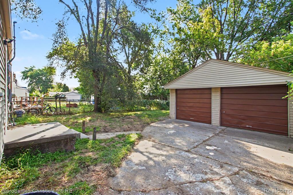 8154 Prospect Avenue Property Photo 16
