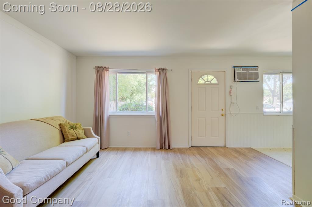 680 E Annabelle Avenue Property Photo 3