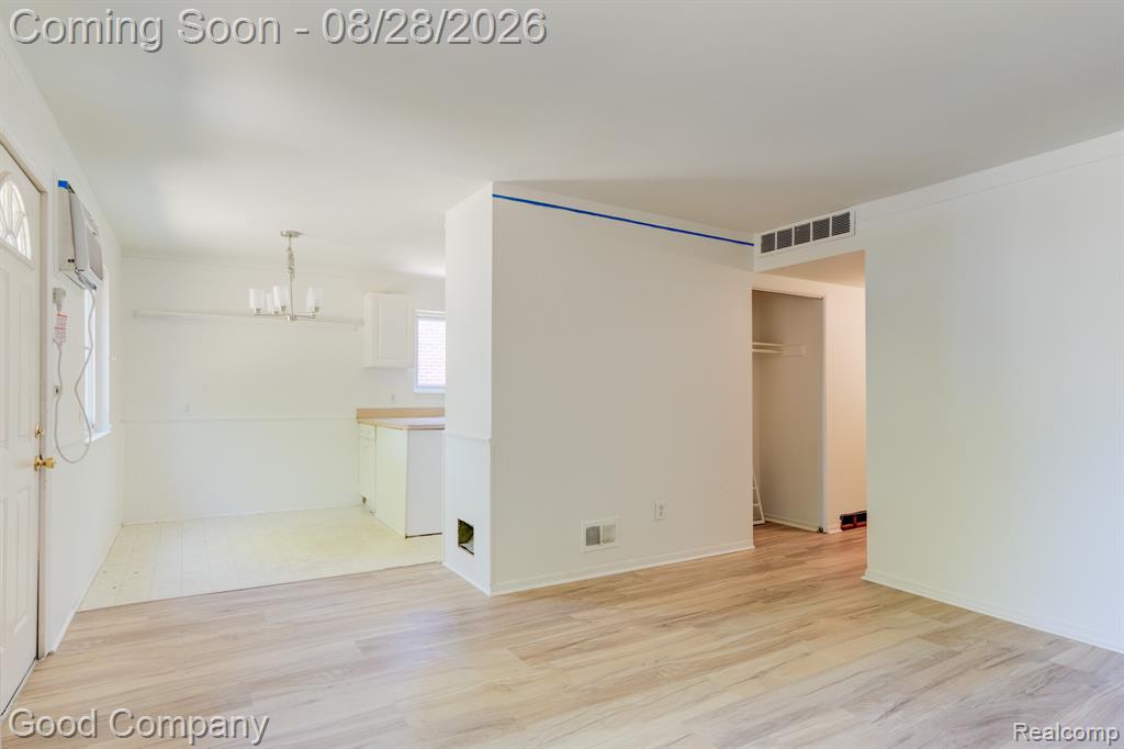 680 E Annabelle Avenue Property Photo 7