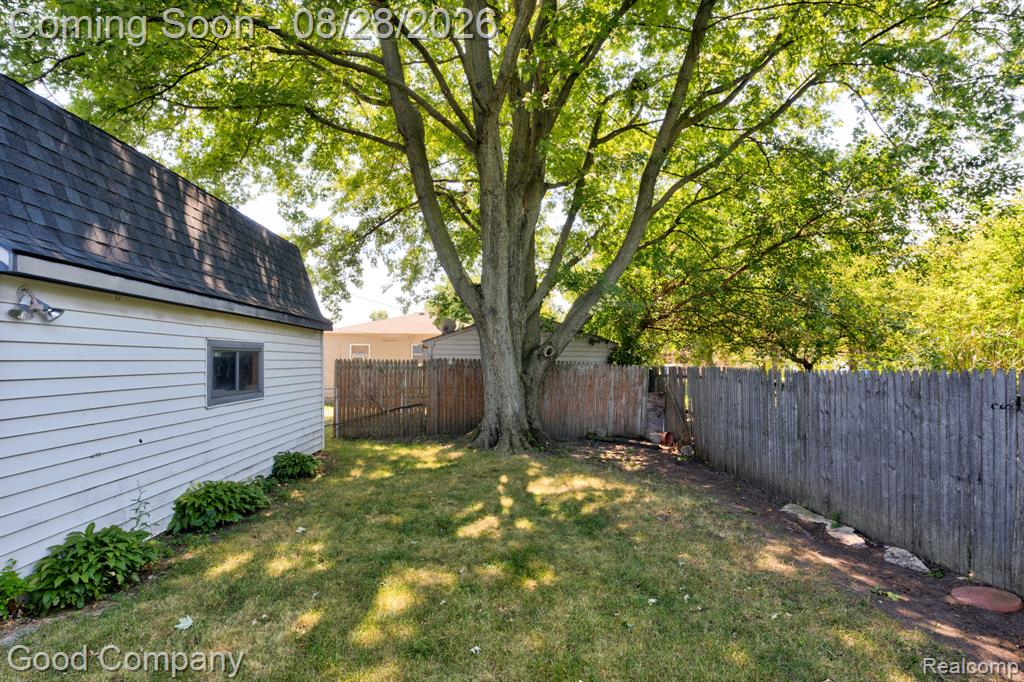 680 E Annabelle Avenue Property Photo 26